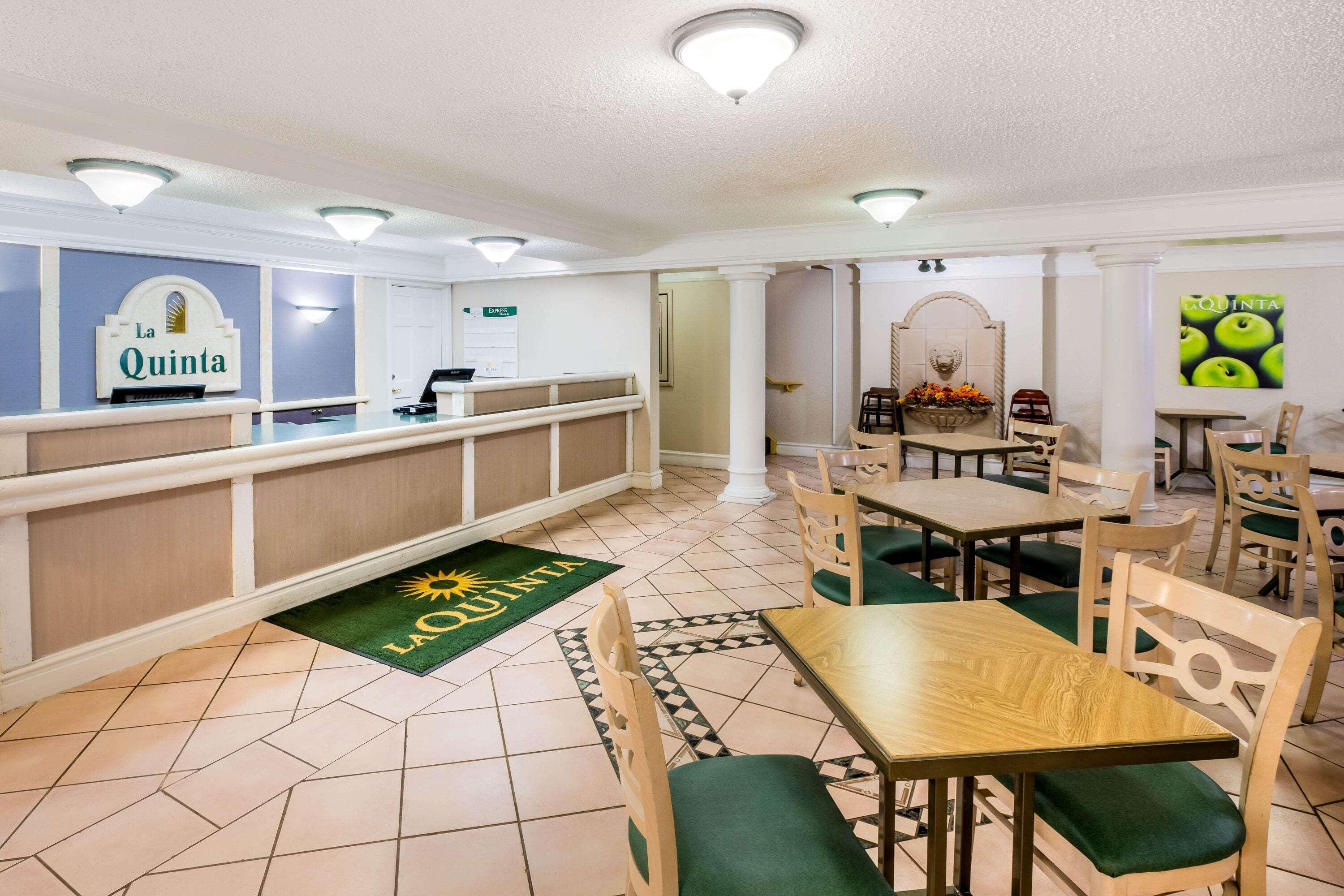 La Quinta Inn By Wyndham Lufkin Εξωτερικό φωτογραφία